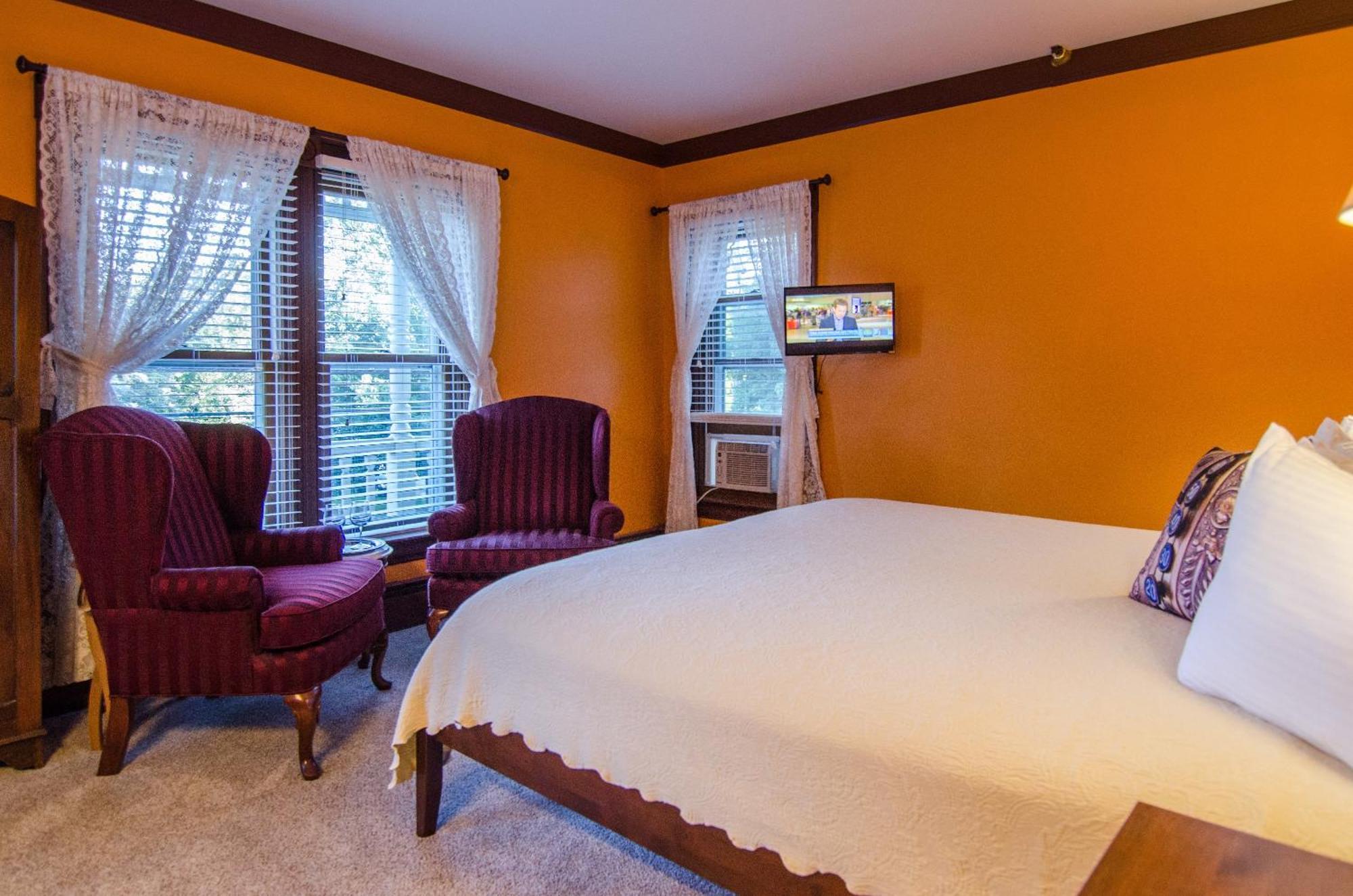 Heart Of The Village Bed & Breakfast In Shelburne Vt Rum bild