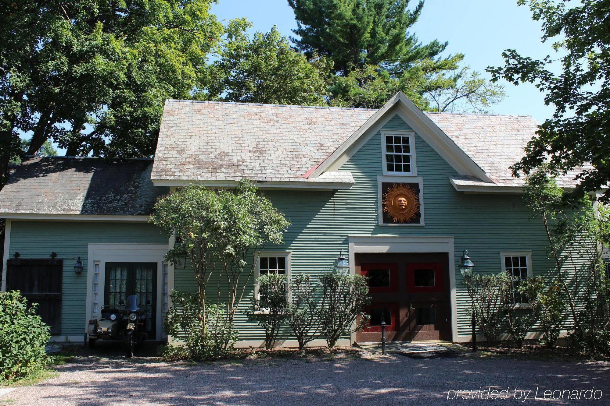 Heart Of The Village Bed & Breakfast In Shelburne Vt Exteriör bild