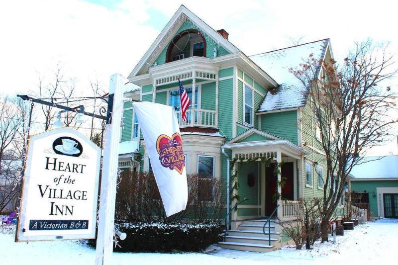 Heart Of The Village Bed & Breakfast In Shelburne Vt Exteriör bild